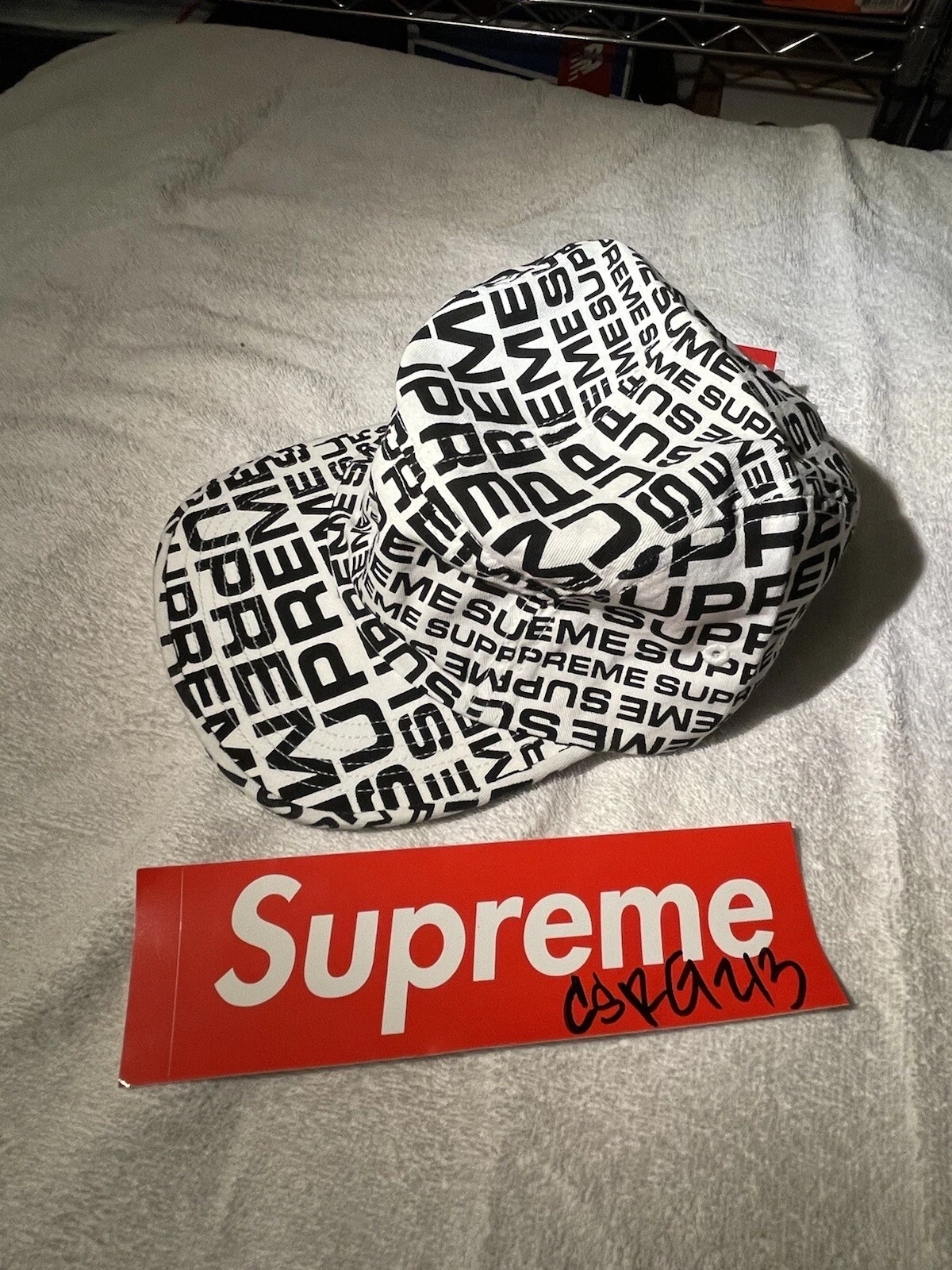 CASQUETTE DE CAMP RÉPÉTEUR SUPRÊME BLANC NOIR SS18 5 panneaux neuve