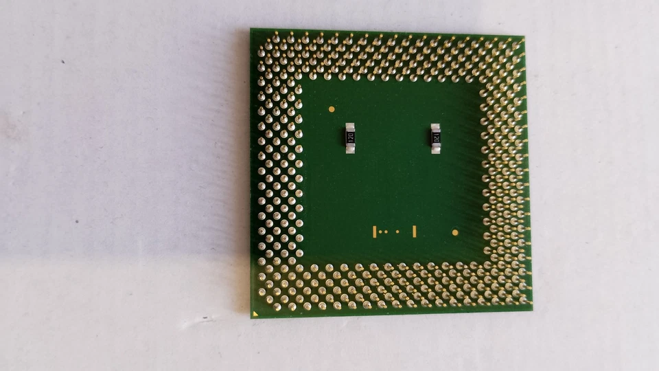 CPU PROCESSOR INTEL CELERON 600MHz Socket-370 SL3W8 600/128/66/1.5V VINTAGE PC - Immagine 3 di 3