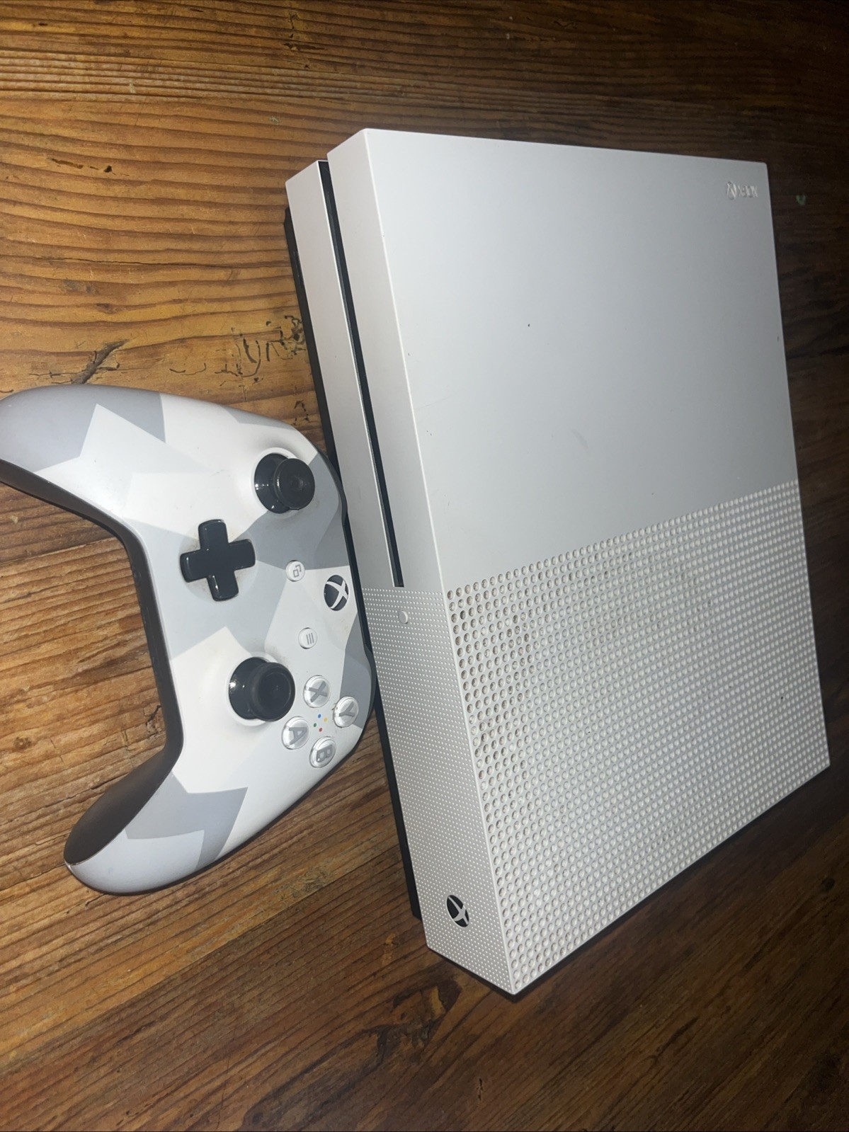 Xbox One S 500gb w/ Controller For PARTS OR REPAIR