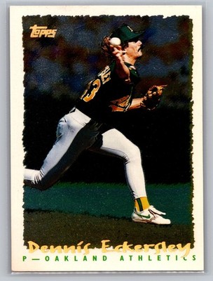 1995 Topps #034 Dennis Eckersley CyberStats (Spectralight)