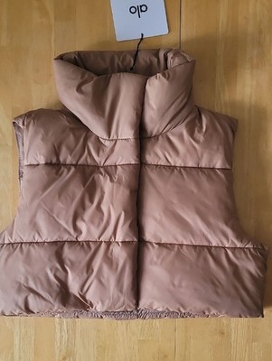ALO Yoga Extreme Cropped Gold Rush Puffer Vest Toasted Almond Size M