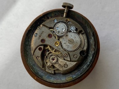 VINTAGE MEN WRIST WATCH FOR PARTS MOVEMENT CORTEBERT SWISS 15 JEWELS CAL. 665 WW