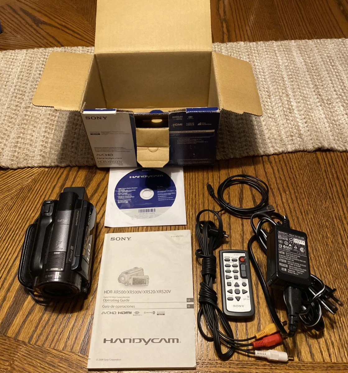 SONY HDR-XR500 Handycam Digital Camcorder With Accesories USA