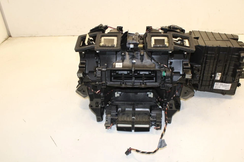 2010-2015 宝马 750Li xDrive HVAC 加热器蒸发器外壳盒 9197019 原始设备制造商 — 第 2/4 张图片
