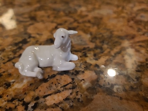 Preowned LLADRO RETIRED LAMB FIGURINE. MADE DAISA 1985 Retired 1989 - 第 9/9 張圖片