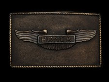 NB19164 VINTAGE 1970s ***HONDA*** MOTORCYCLE BELT BUCKLE