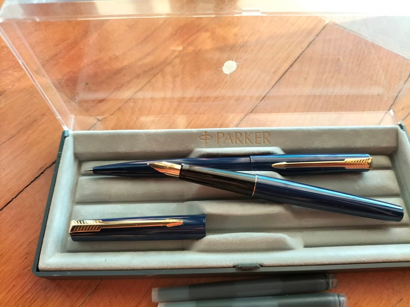Parker pens set of 2 (Ballpoint and fountain pen) made in UK | eBay
