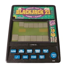 Radica Blackjack 21 Handheld Video Game Regular Face Up Model 955