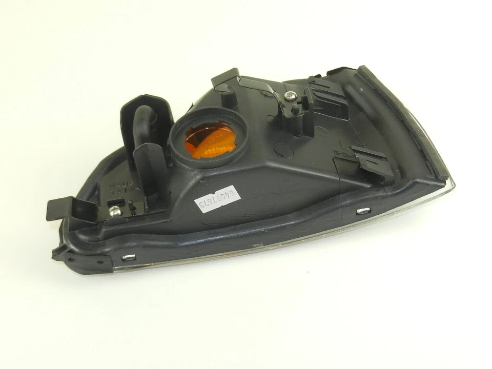 PARA MITSUBISHI GALANT 1992-1996 INDICADOR DELANTERO IZQUIERDO REPETIDOR DE LENTES TRANSPARENTE Foto 2 de 3