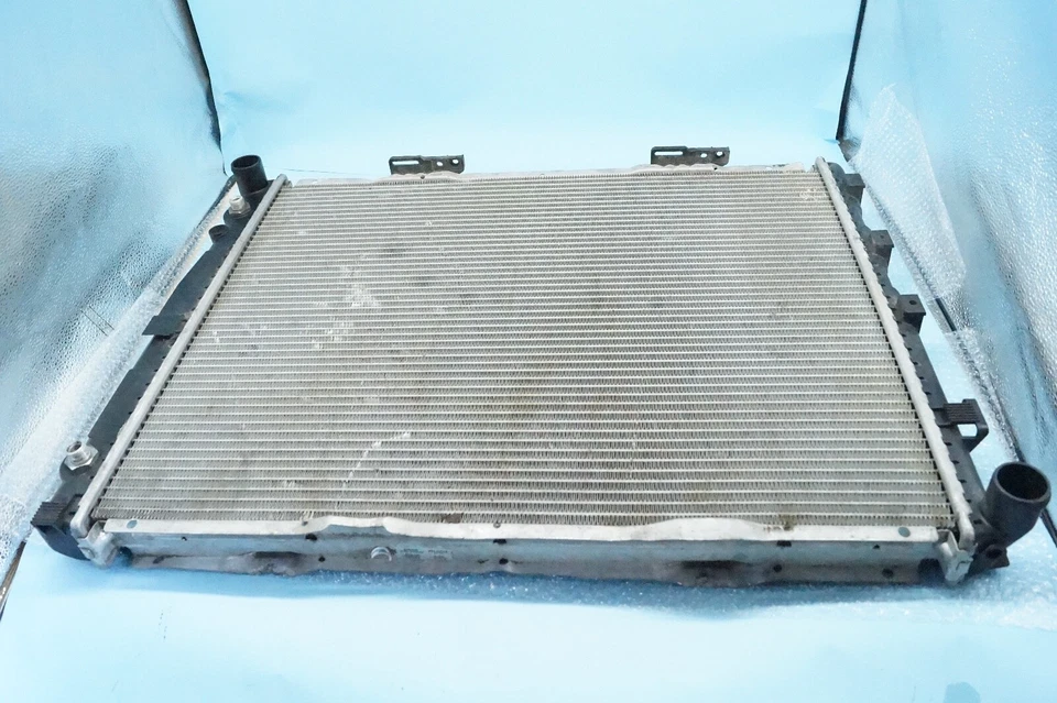 ✅ Radiador de refrigeración para motor diésel Mercedes Benz 300D 300TD 1987 Foto 2 de 4