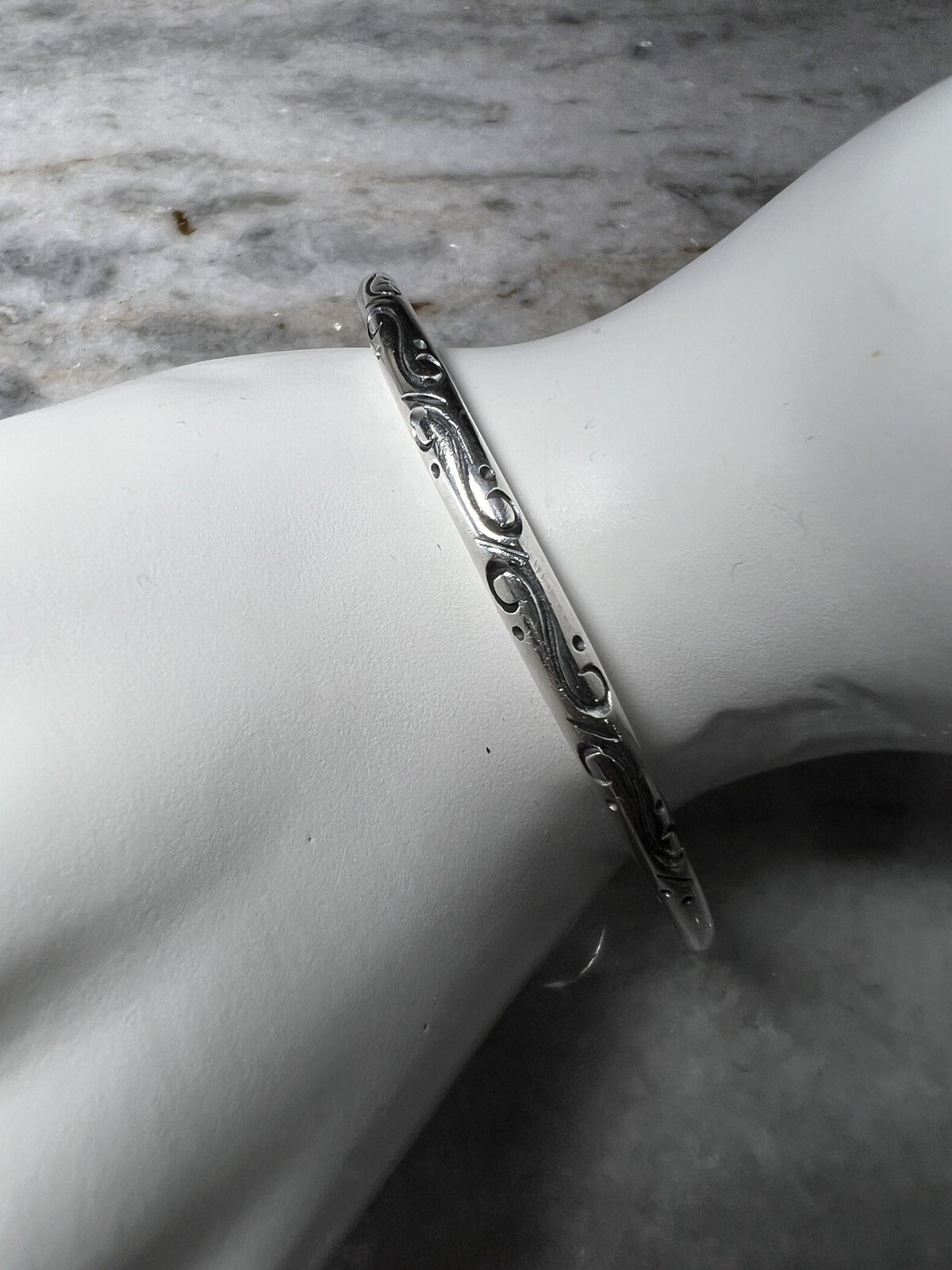 925 Solid Sterling Silver Cuff Bracelet, Detailed… - image 4