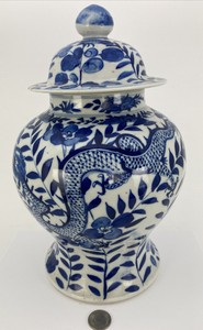 18th Century Rare Antique Chinese Kangxi Blue White Porcelain Dragon Vase/W Lid