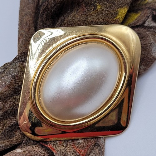 Elegant Classic Large Oval Faux Pearl Gold Tone Hinged Vintage Scarf Ring Clip - 第 17/18 張圖片