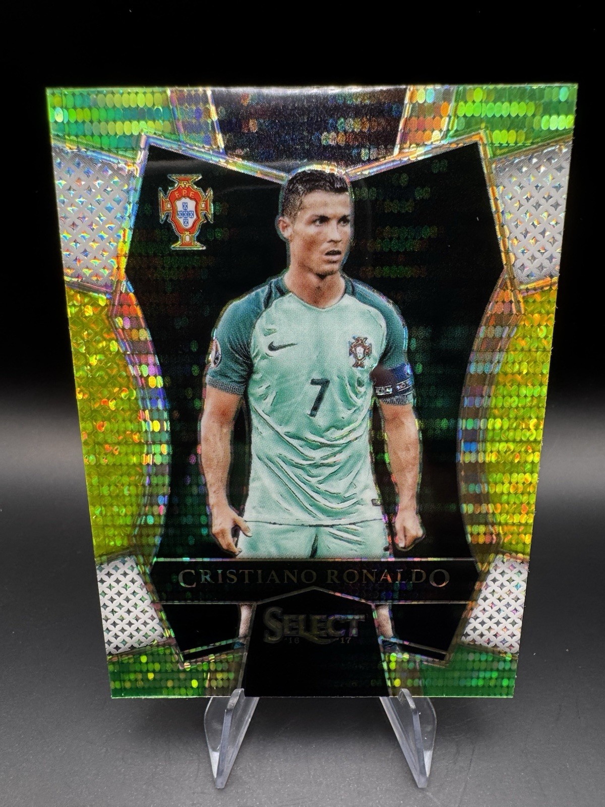 2016-17 Panini Select - Mezzanine Cristiano Ronaldo #154 Multi-Color Prizm