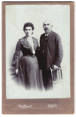 Photography Carl Gründl, Villach, Klagenfurterstrasse 5, Elegant Couple in Studio 