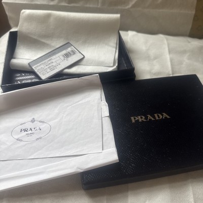 Prada leere Geschenkbox mit Karten und Staubfolie und Taschentuch Original 13,5x9x3,5cm 