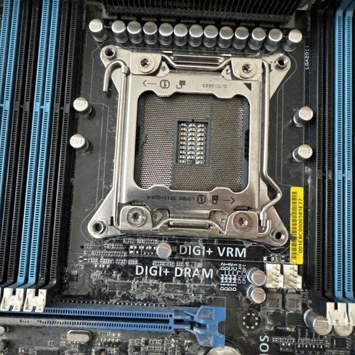 Asus P9X79 WS Mainboard X79 - Afbeelding 3 van 7