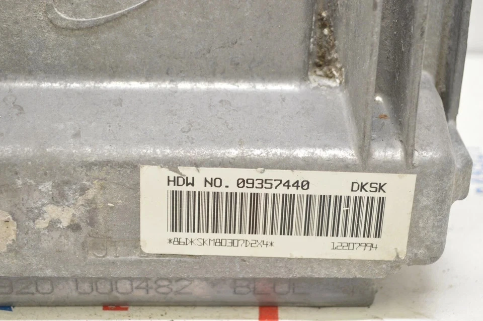 Pontiac Bonneville 09357440 1999 2000 unidad de módulo de control del motor Ecm D24 031 Foto 3 de 4