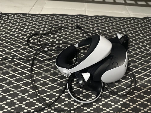 Sony PlayStation VR2 CFI-ZVR1 4K HDR Sense Technology VR Gaming Headset