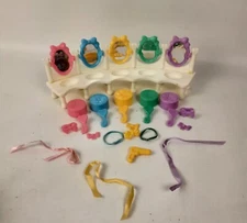 VINTAGE QUINTS VANITY FOR 5 SET, TYCO, 1990 & Hair Accessories