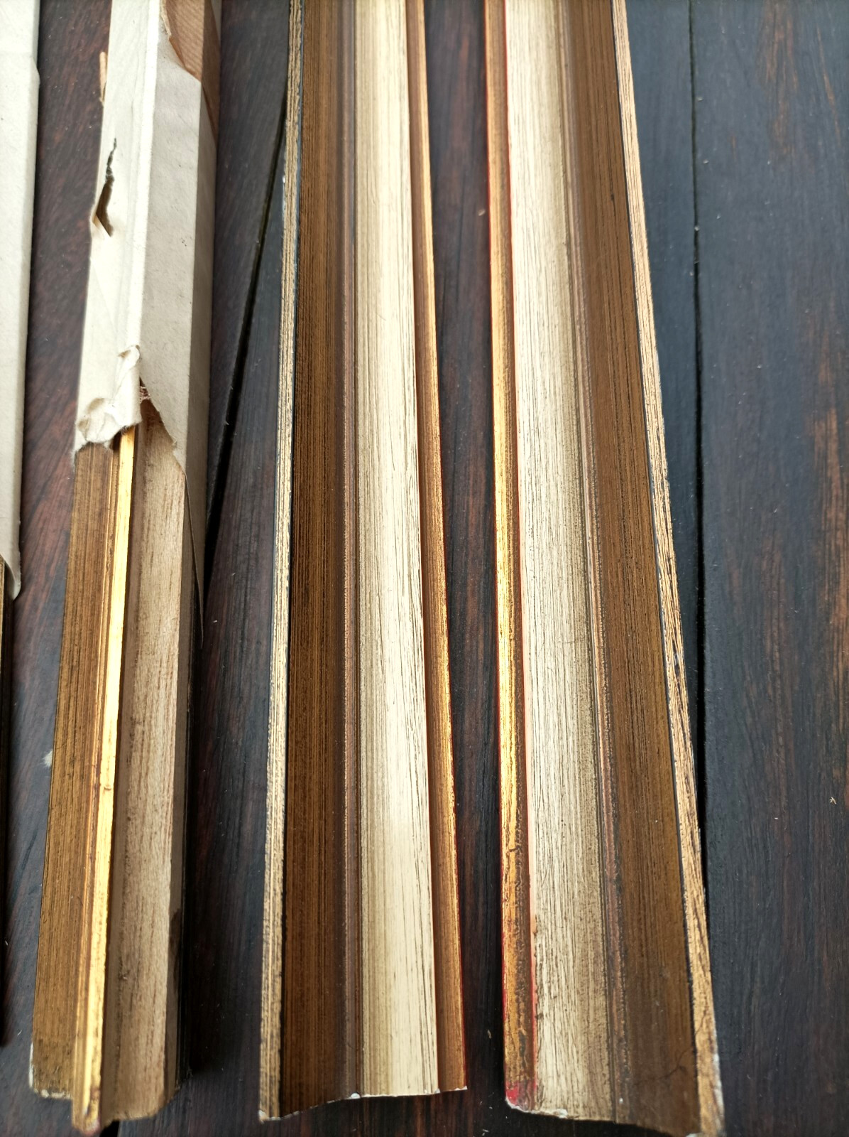 Baguettes en bois doré vintage 1970 : lot de 8 pièces de 74 cm pour réparer miroir