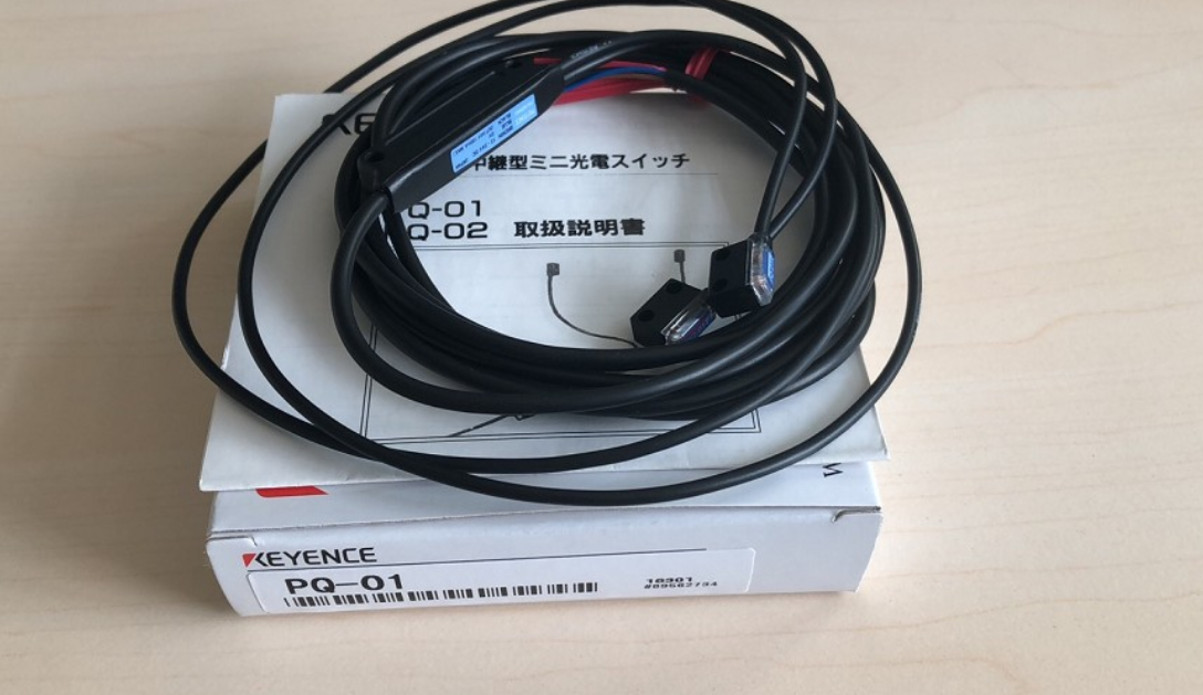 Keyence PQ-01 Photoelectric Sensor PQ01 New Free Shipping 1PC