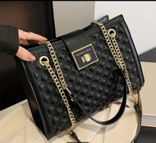 Borsa  tracolla con catena