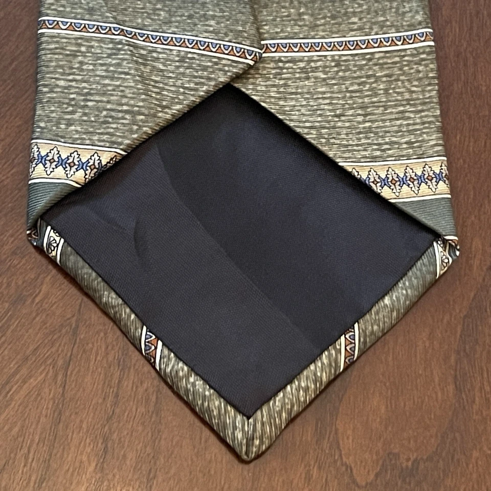 Vintage Barrington Green 100% Imported Silk Men’s Neck Tie Made In USA - Image 2 of 4