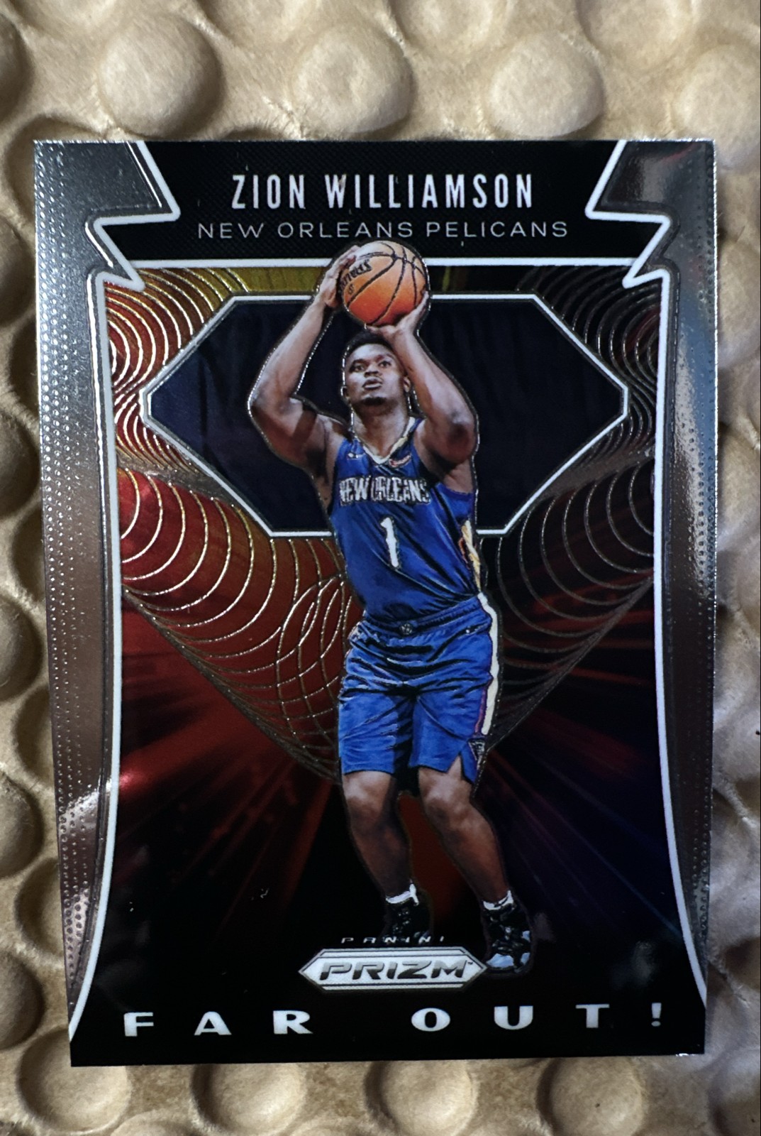 2019-20 Panini Prizm - Far Out! Zion Williamson #24 (RC)