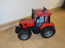 Bruder Traktor Case