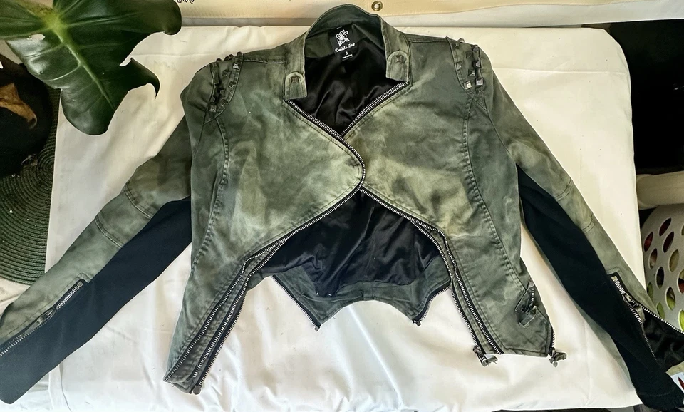 Jaqueta feminina Double Zero S gótica punk rebite com zíper cravejada roupa de motocicleta - Imagem 2 de 4