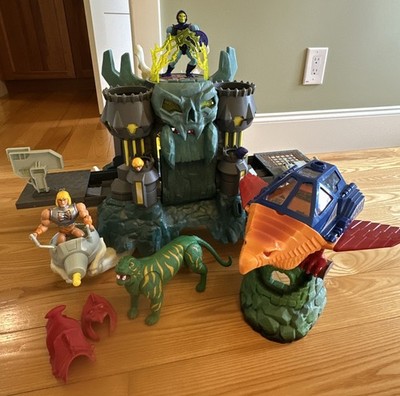 Works! He-Man MOTU Castle Grayskull 3 Figures + Vehicles Battlecat Talon Fighter