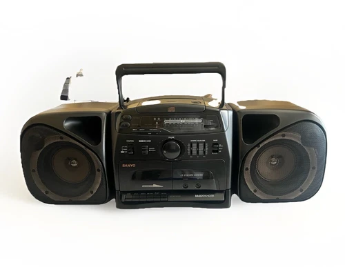 Sanyo MCD-S750 Boombox AM/FM - CD - Tape Deck w/ Detach Speakers - Works Great!