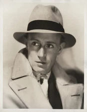 Leslie Howard 1930s MGM Portrait Original 10x13 Oversized DBW Photo HURRELL