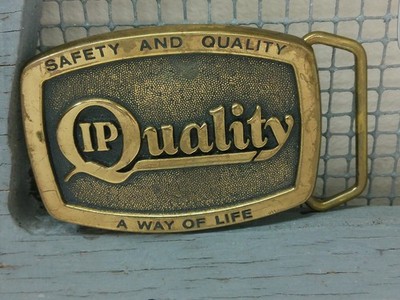 International Paper Company IP Quality Solid Brass Vtg Pebbled Retro Belt Buckle