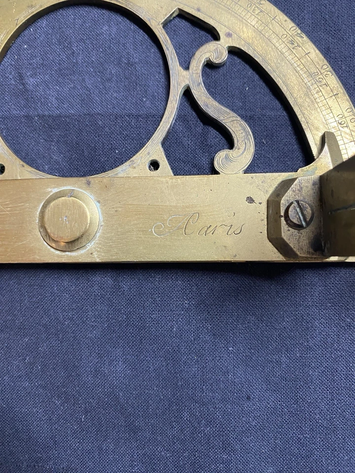 Graphomètre à Pinnules du XVIIIème siècle signé Bernier à Paris - Photo 3/4