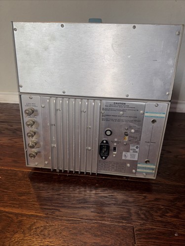 Tektronix 7704A Analog Oscilloscope System (powers On) Un-tested - Picture 9 of 12