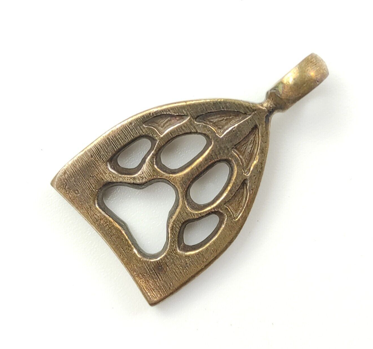 Wolf Paw Pendant, Celtic Wolf Paw Necklace, Native Wolf Symbol Bronze Amulet