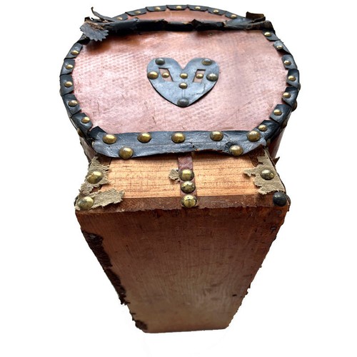 Rare Antique Leather Bound Log Trunk Brass Studs Hidden Compartment 19th Century - Picture 12 of 15