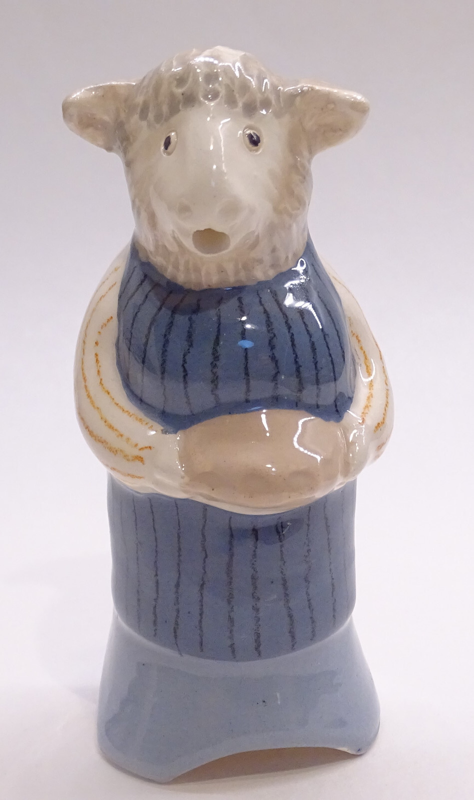 Stuart Bass Pie Bird Vent/Funnel * Sheep ~ Lamb with Pie * made in England