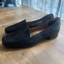 Sofft Comfort Low Heel Flat Sz 7.5M Black Leather - Worn Once! See Orig Price $$