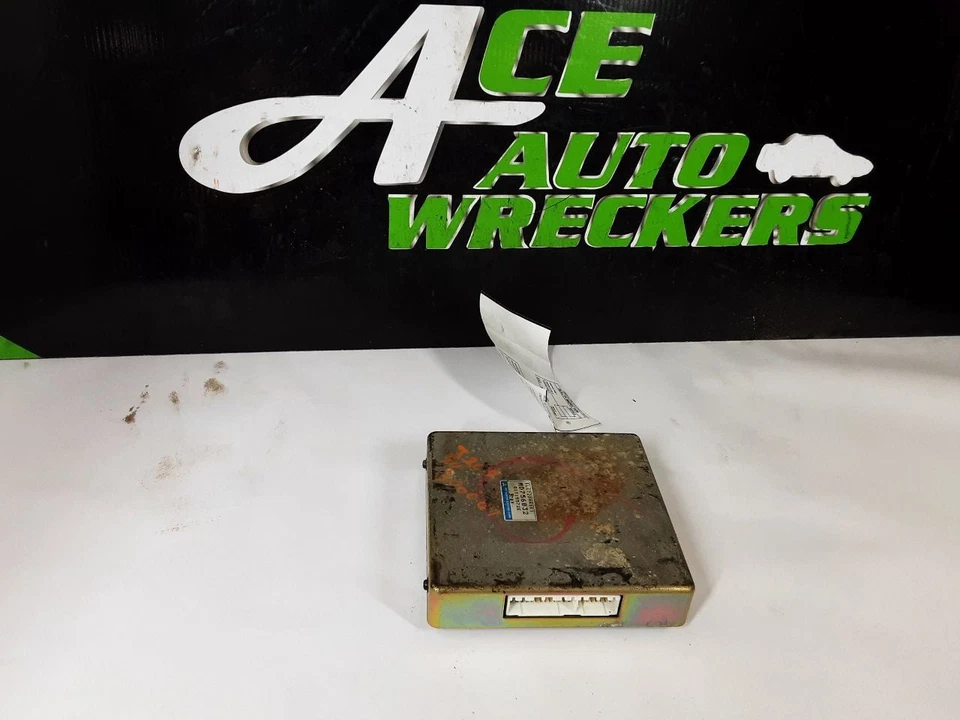 Módulo de control electrónico ECM del motor detrás de la consola compatible con 94-95 STEALTH 636572 Foto 3 de 4