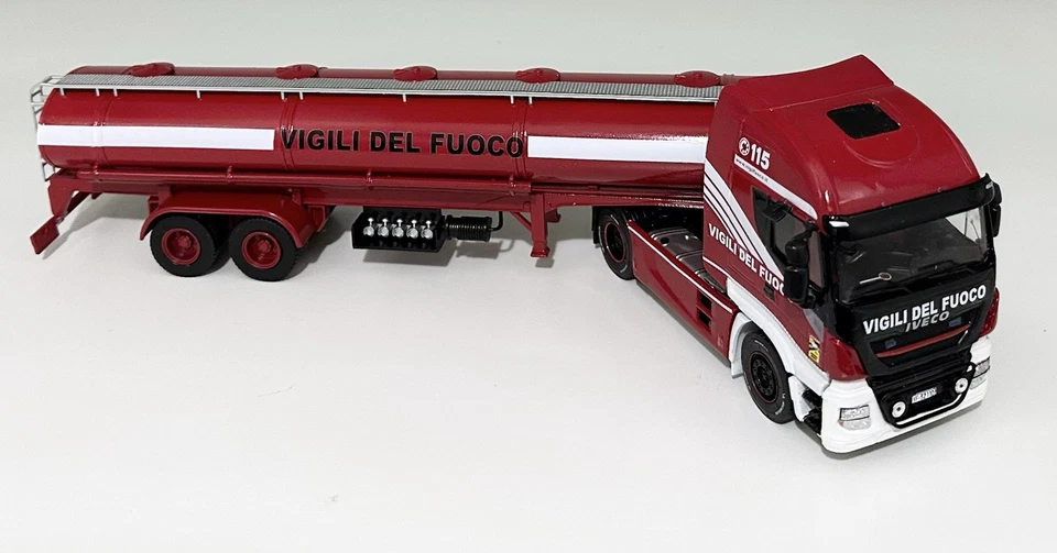 AT Iveco Stralis Hi-Way + semirimorchio kilolitrica 1/43 Vigili del Fuoco - Immagine 4 di 4
