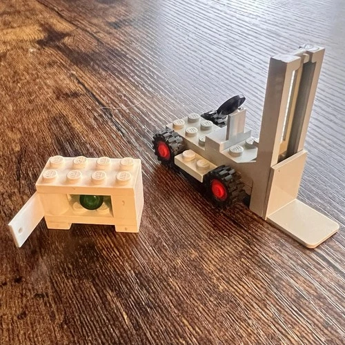 Forklift With Cargo Only For Lego 924 Space Cruiser