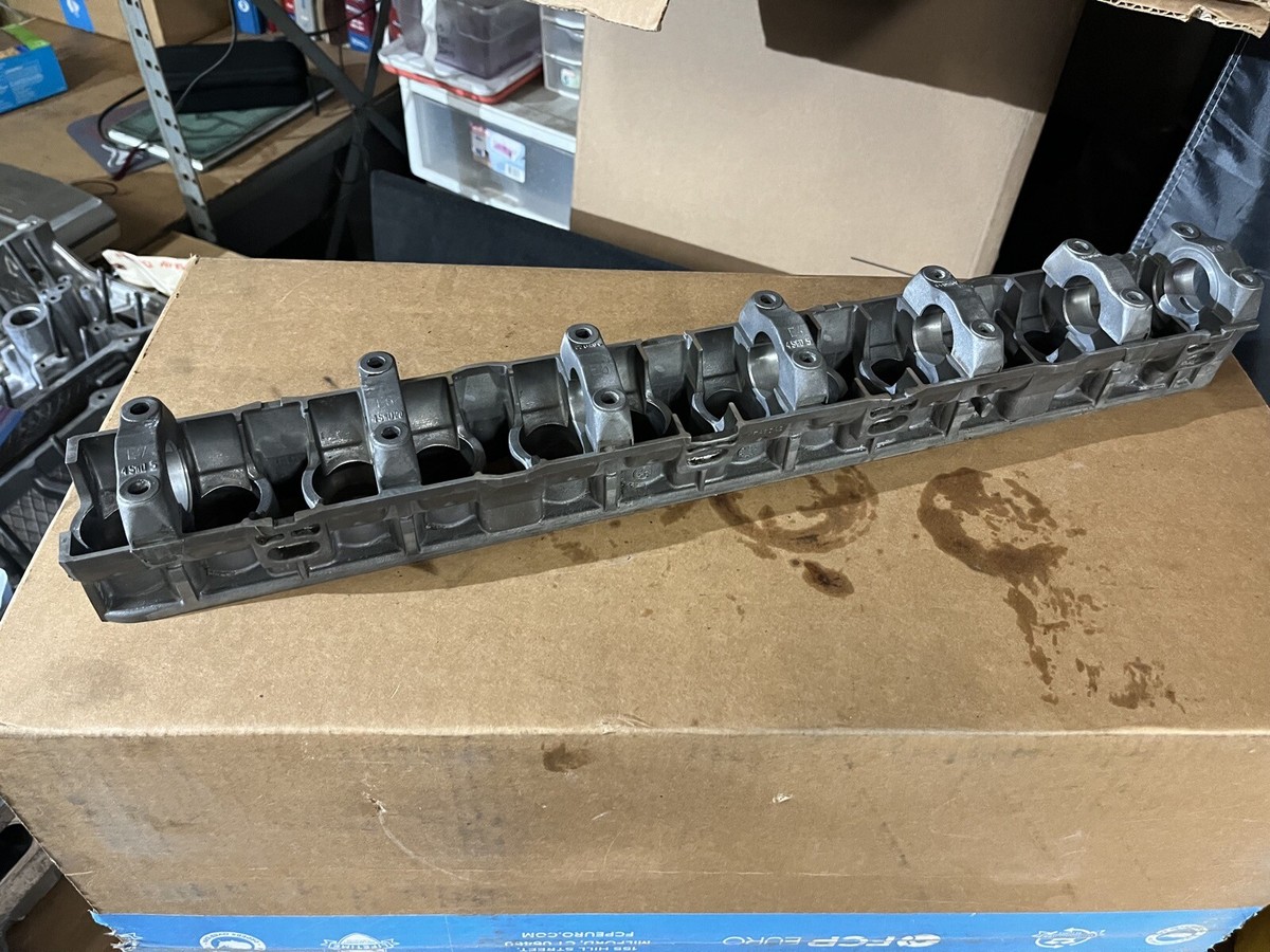 BMW E36 INTAKE BEARING LEDGE ASSEMBLY 11121740428 E34,E38,E39,Z3  