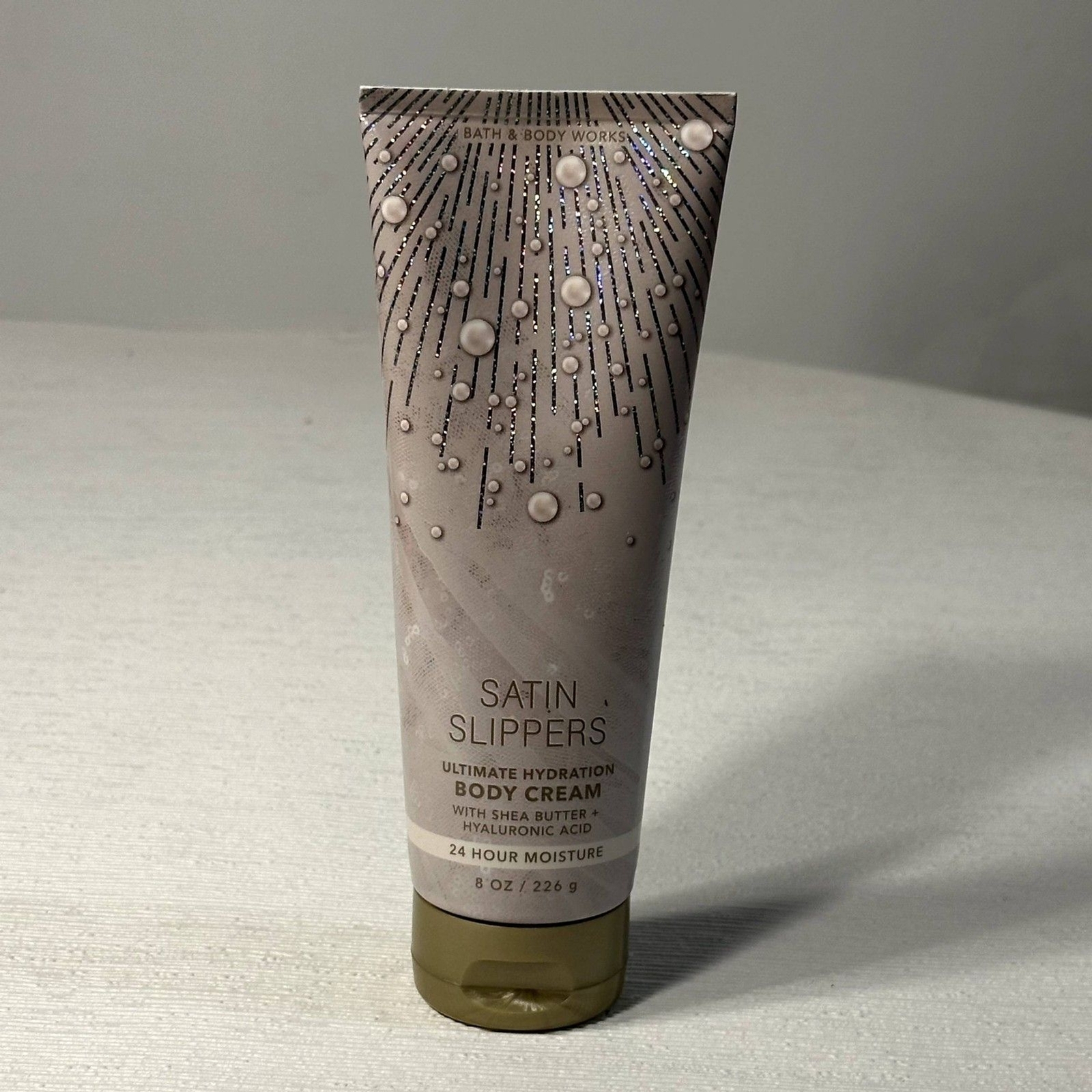 Ultimate Hydration Satin Slippers Body Cream with Shea Butter & Hyaluronic Acid-image