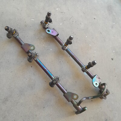 03-06 Nissan 350z Z33 OEM VQ35DE Fuel Rail & Injectors w/ Damper