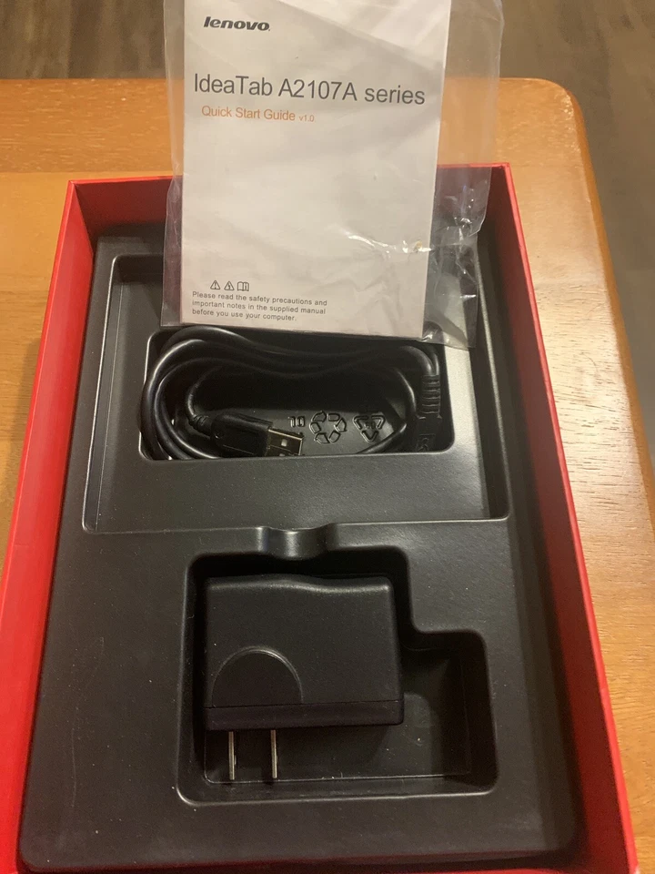 Tablet Lenovo IdeaTab A2107 8GB (7.0", 1GHz, MicroSD, Cámaras Duales, WiFi, Gris) Foto 4 de 4