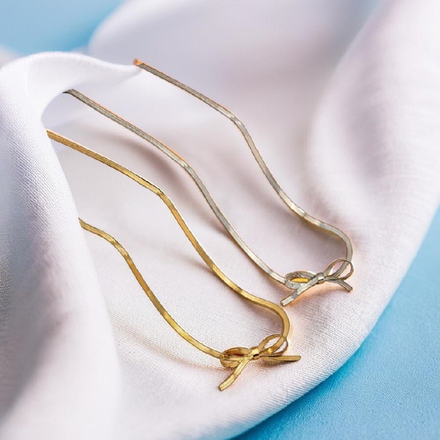 Gold and Silver Bow Necklace Elegant Design Trending Style Adjustable Chain New