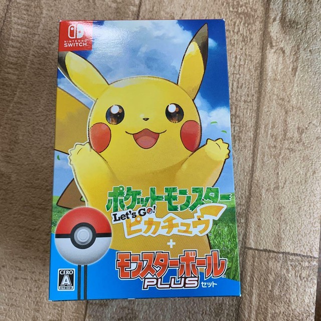 Pokemon Let S Go Pikachu Poke Ball Plus Bundle Nintendo Switch Nov 16 For Sale Online Ebay